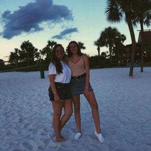 Meet your Posher, Melanie